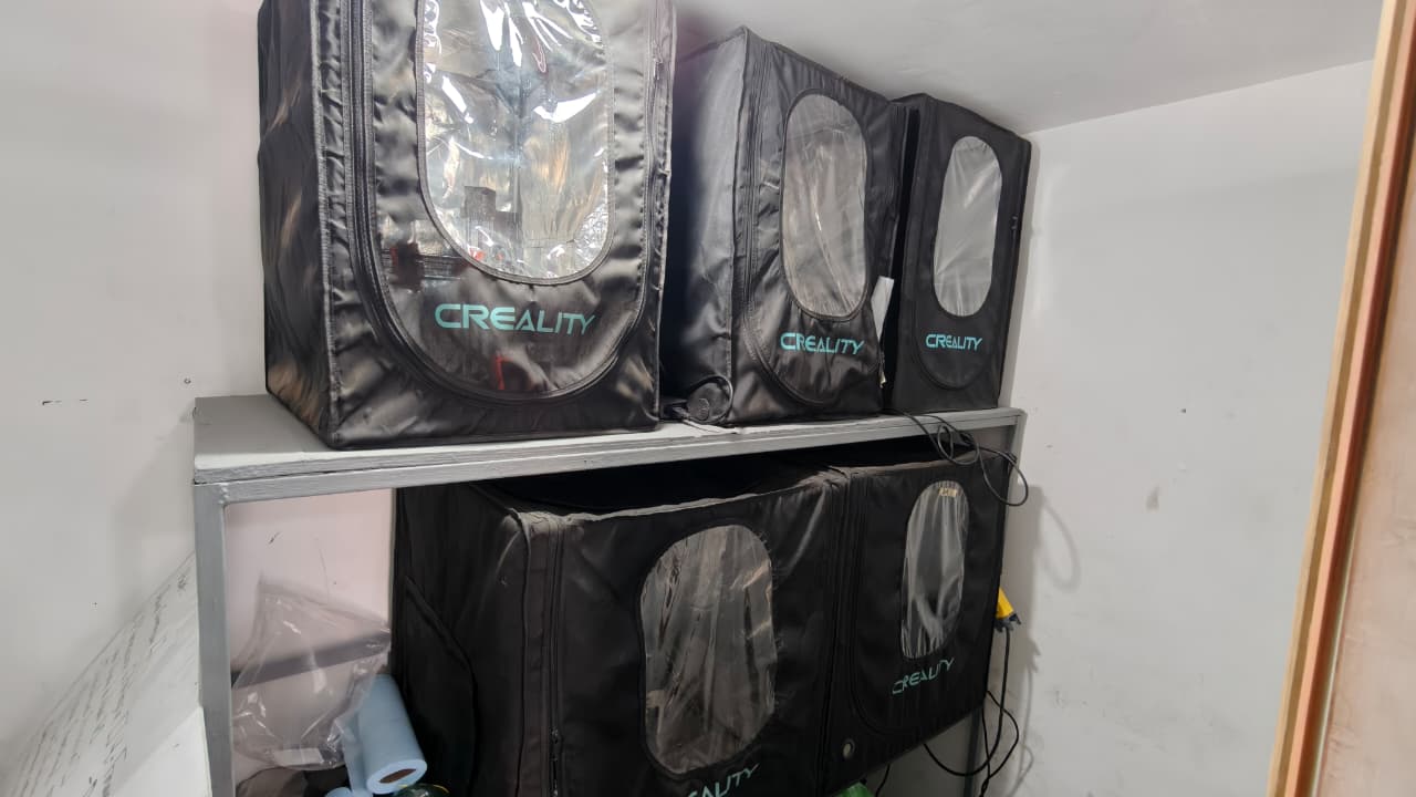 Impresoras 3D en sus gabinetes para fabricación interna